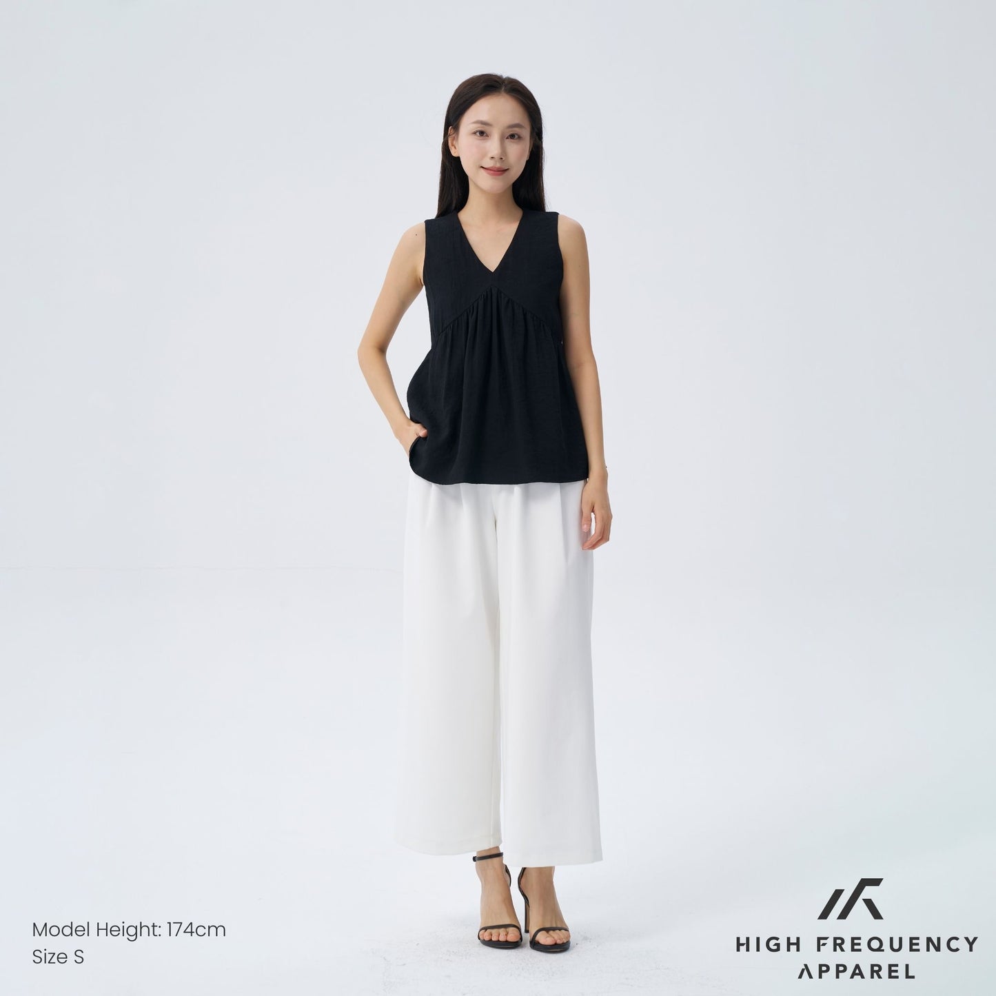 hfa women’s v-neck textured iron-free sleeveless blouse