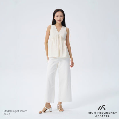 HFA Women’s V-Neck Textured Iron-Free Sleeveless Blouse