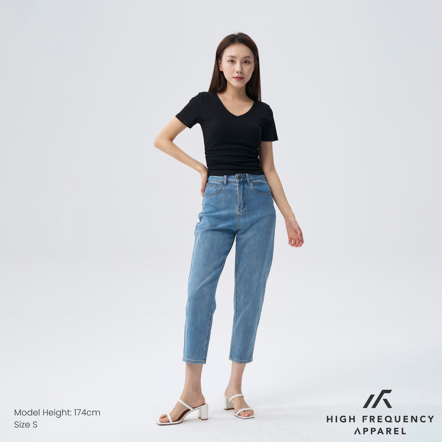 soft stretch v-neck padded ruched tee