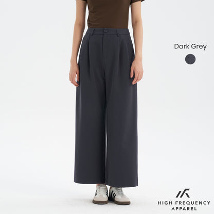 Crease-Free Double Pleated Trousers