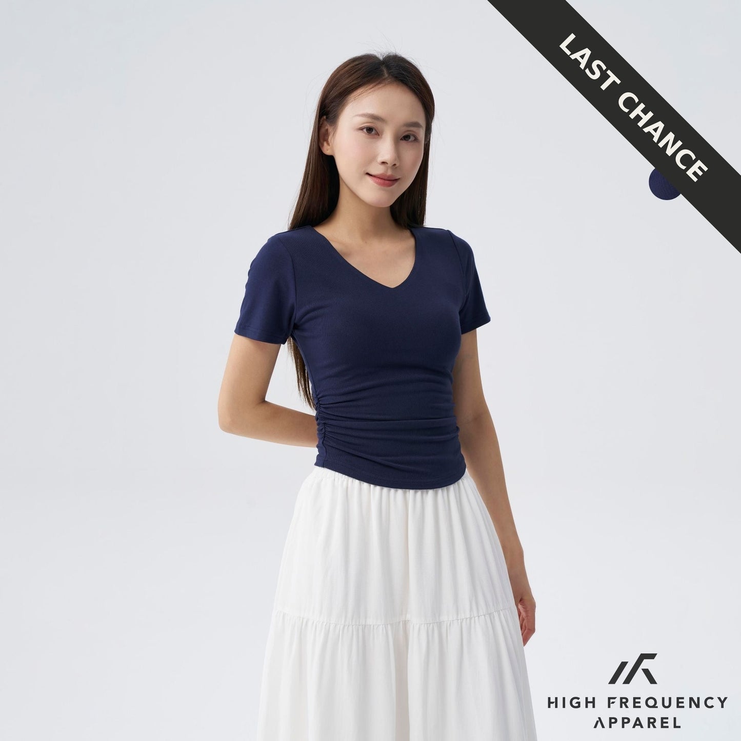 soft stretch v-neck padded ruched tee